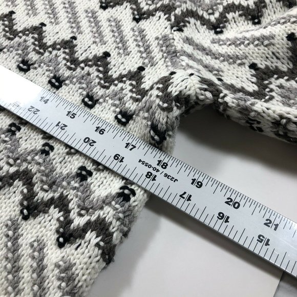 Ann Taylor Loft Womens size S Crew Neck sweater - Picture 7 of 12